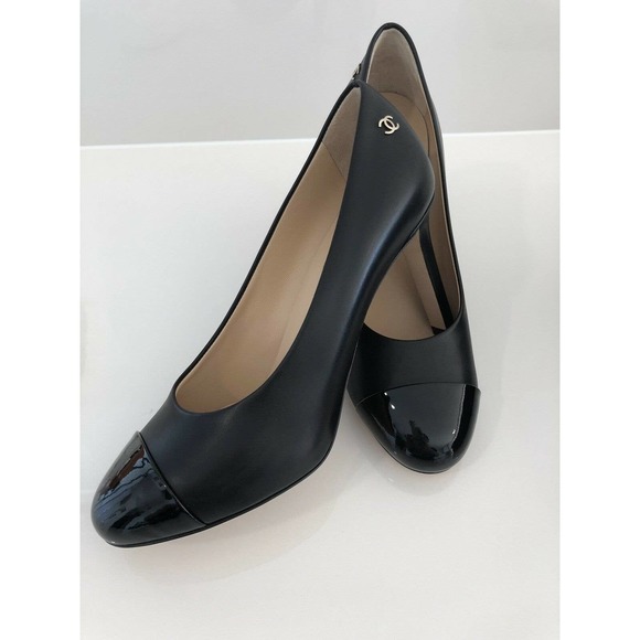 CHANEL Black Leather Cap Toe Pumps Size 37 - Picture 1 of 9